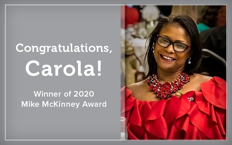 Carola Gaines - ganadora del Premio Mike McKinney 2020